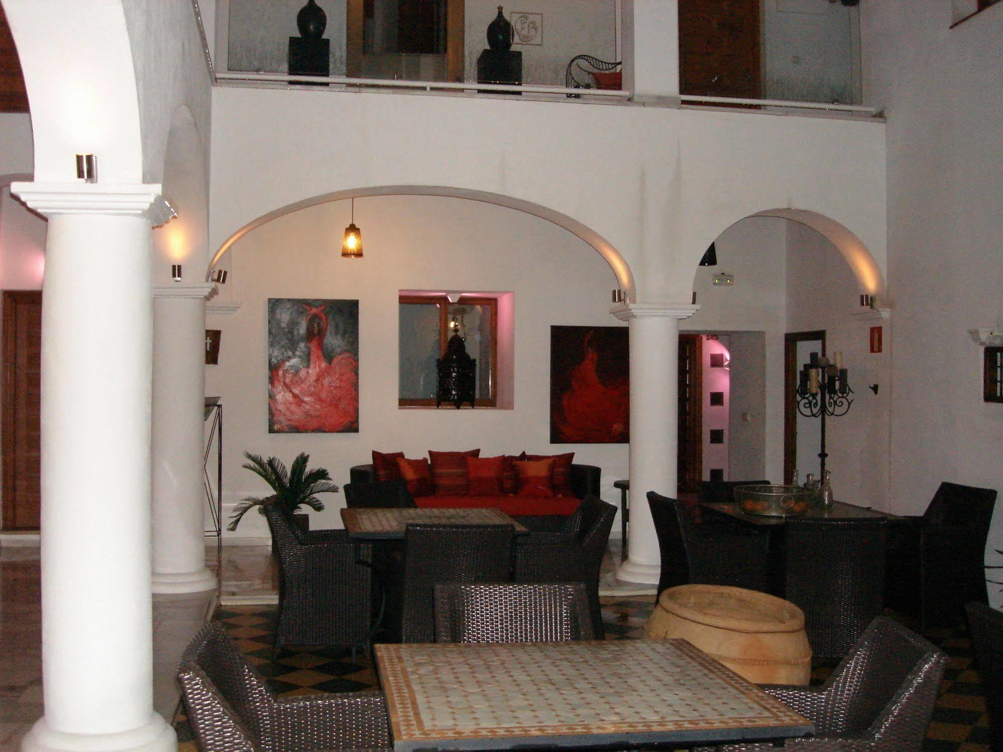 Hotel Palacio Blanco Velez Malaga Esterno foto